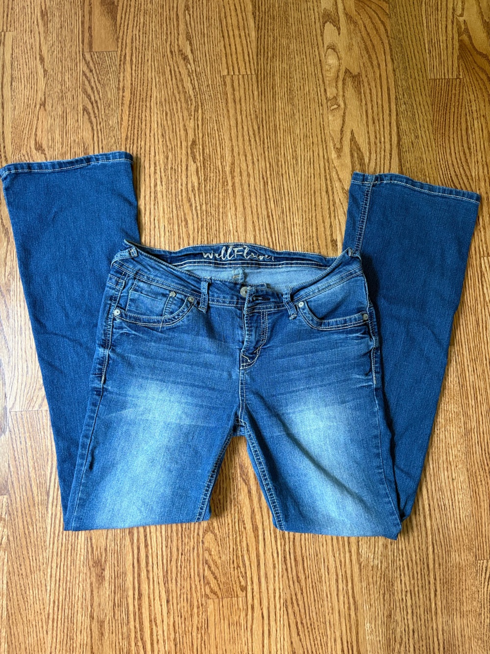 Lowrise Wallflower skinny jeans